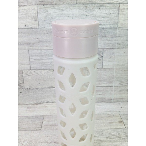 Lululemon Pure Focus Glass Water Bottle Silicone Sleeve Motivational White 18oz - Picture 3 of 11